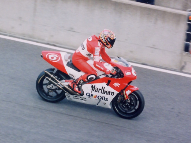 Max biaggi honda 500 #6